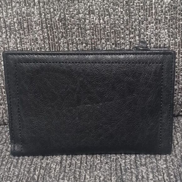 JESSICA SIMPSON Black Frankie Center Divider Wallet - Picture 2 of 7